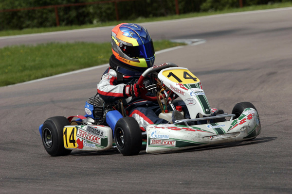 Картинг во Владивостоке. ULTRA ПОДАРКИ. Купить картинг во Владивостоке. Попробуйте участие в настоящей гонке и получите порцию незабываемых эмоций. Гонки на картах - это приятно и доступно. Сервис UltraPodarki.ru 8 800 505 95 30. Картинг Владивосток, картинг, гонки на картах Владивосток, гонки на картах, езда на карте Владивосток, езда на карте, купить картинг Владивосток, купить картинг, картинг цена Владивосток, картинг цена, картинг клуб Владивосток, картинг клуб, картинг центр, картинг центр Владивосток