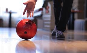 Игра в боулинг в Владивостоке.Ultra Подарки. Игра в боулинг в Владивостоке. Сервис: UltraPodarki.ru 8 800 505 95 30. Игра в боулинг, игра в боулинг Владивосток, боулинг Владивосток, купить боулинг Владивосток, играть в боулинг, играть в боулинг Владивосток