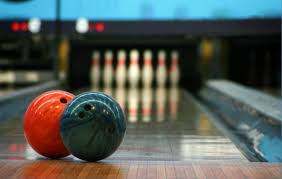 Игра в боулинг в Владивостоке.Ultra Подарки. Игра в боулинг в Владивостоке. Сервис: UltraPodarki.ru 8 800 505 95 30. Игра в боулинг, игра в боулинг Владивосток, боулинг Владивосток, купить боулинг Владивосток, играть в боулинг, играть в боулинг Владивосток