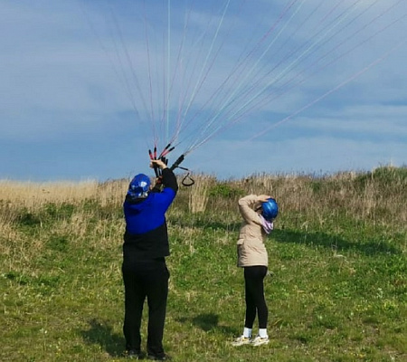 Полёт с инструктором на параплане во Владивостоке. Ultra Подарки. Полёт с инструктором на параплане во Владивостоке. Попробуйте полёт на двухместном параплане над столицей. Сервис: UltraPodarki.ru 8 800 505 95 30. Полёт на параплане, полёт на параплане Владивосток, полёт с инструктором на параплане Владивосток, полёт с инструктором на параплане, параплан Владивосток, параплан, парапланеризм Владивосток, купить параплан Владивосток