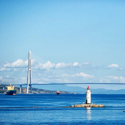 Полёт на вертолете во Владивостоке. Ultra Подарки. Полёт на вертолете во Владивостоке. Попробуйте полёт на вертолете. Сервис: UltraPodarki.ru 8 800 505 95 30. Полёт на вертолете, вертолет Владивосток, экскурсия на вертолете Владивосток, купить вертолет Владивосток