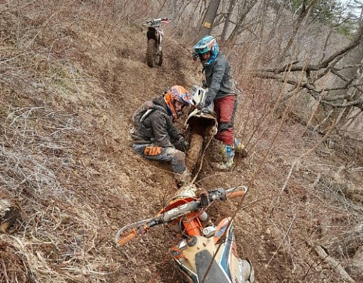 Катание на мотоцикле во Владивостоке. ULTRA ПОДАРКИ. Купить катание на мотоцикле во Владивостоке. Попробовав езду на мотоциклах, вы получите порцию адреналина и невероятные эмоции. Сервис: UltraPodarki.ru 8 800 505 95 30.. Катание на мотоцикле во Владивостоке, прокат мотоциклов Владивосток, катание на мотоциклах, прокат мотоцикла, езда на мотоцикле Владивосток, езда на мотоцикле, мотопрогулка Владивосток, мотопрогулка