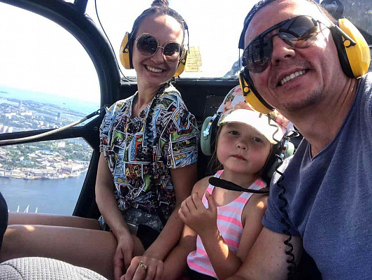 Полёт на вертолете во Владивостоке. Ultra Подарки. Полёт на вертолете во Владивостоке. Попробуйте полёт на вертолете. Сервис: UltraPodarki.ru 8 800 505 95 30. Полёт на вертолете, вертолет Владивосток, экскурсия на вертолете Владивосток, купить вертолет Владивосток