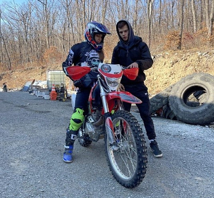 Катание на мотоцикле во Владивостоке. ULTRA ПОДАРКИ. Купить катание на мотоцикле во Владивостоке. Попробовав езду на мотоциклах, вы получите порцию адреналина и невероятные эмоции. Сервис: UltraPodarki.ru 8 800 505 95 30.. Катание на мотоцикле во Владивостоке, прокат мотоциклов Владивосток, катание на мотоциклах, прокат мотоцикла, езда на мотоцикле Владивосток, езда на мотоцикле, мотопрогулка Владивосток, мотопрогулка