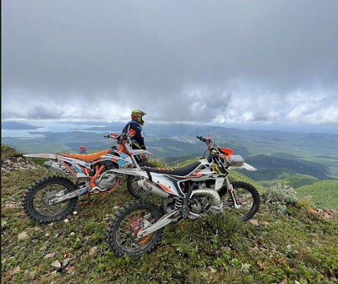 Катание на мотоцикле во Владивостоке. ULTRA ПОДАРКИ. Купить катание на мотоцикле во Владивостоке. Попробовав езду на мотоциклах, вы получите порцию адреналина и невероятные эмоции. Сервис: UltraPodarki.ru 8 800 505 95 30.. Катание на мотоцикле во Владивостоке, прокат мотоциклов Владивосток, катание на мотоциклах, прокат мотоцикла, езда на мотоцикле Владивосток, езда на мотоцикле, мотопрогулка Владивосток, мотопрогулка