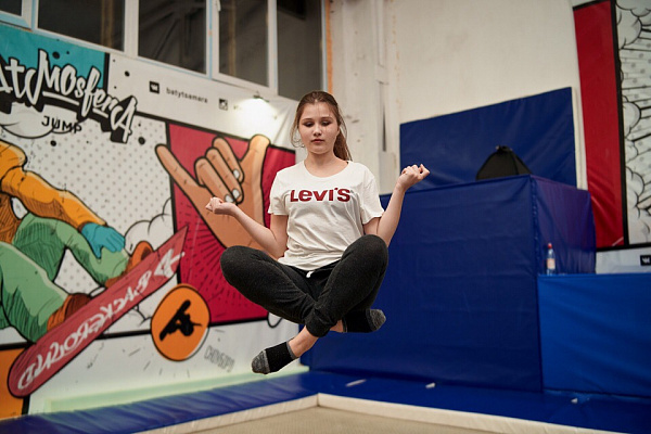  Батутный центр во Владивостоке. Сервис Ultra Подарки. Купить подарочный сертификат в батутный центр, попробуйте прыжки на батуте во Владивостоке. Сервис UltraPodarki.ru 8 (800) 555 95-30.. Батутный центр , батутный центр, батутный центр цены, батутный центр во Владивостоке,  батутный парк, батут прыгать, прыжки +на батуте, батут Владивосток, батут спорт